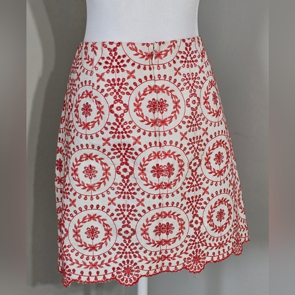 Ann Taylor LOFT Eyelet Embroidered Medallion Mini Skirt Women's Size 12 - Picture 6 of 12